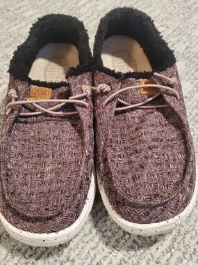 Hey Dude Slip-On Shoes in Mauve with Black Lining